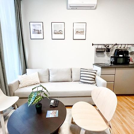 T32 Central Modern Suites Будапеща Екстериор снимка