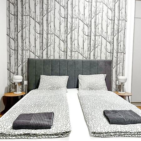 T32 Central Modern Suites Будапеща Екстериор снимка