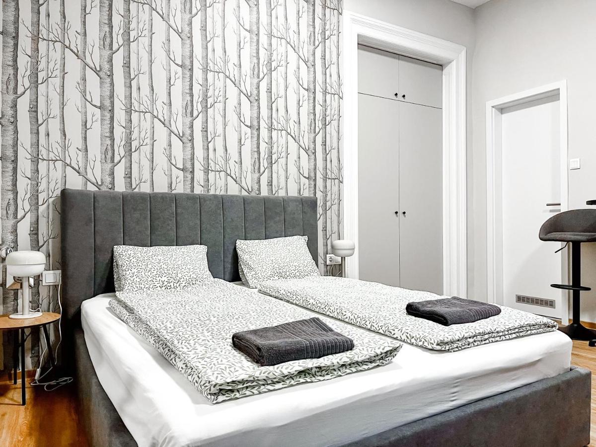 T32 Central Modern Suites Будапеща Екстериор снимка