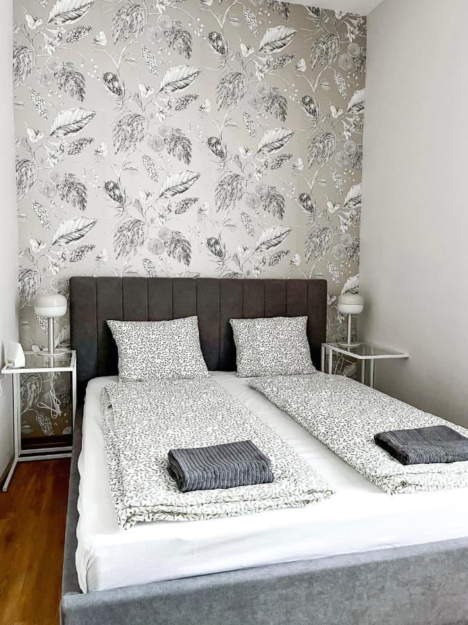 T32 Central Modern Suites Будапеща Екстериор снимка