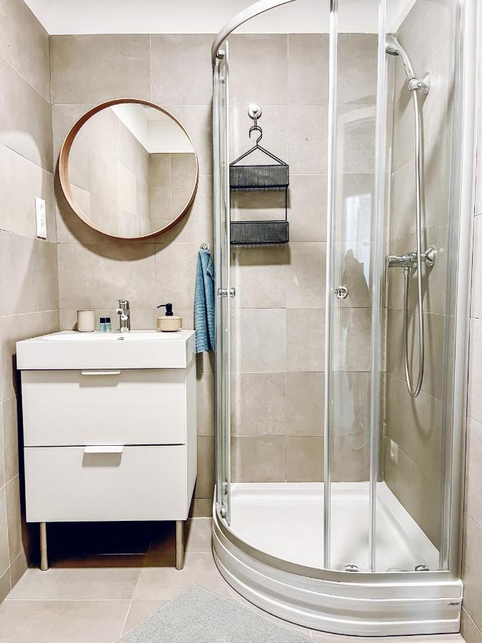 T32 Central Modern Suites Будапеща Екстериор снимка