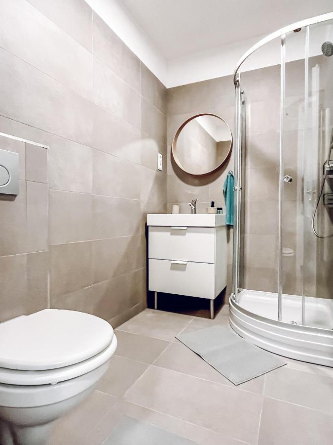 T32 Central Modern Suites Будапеща Екстериор снимка