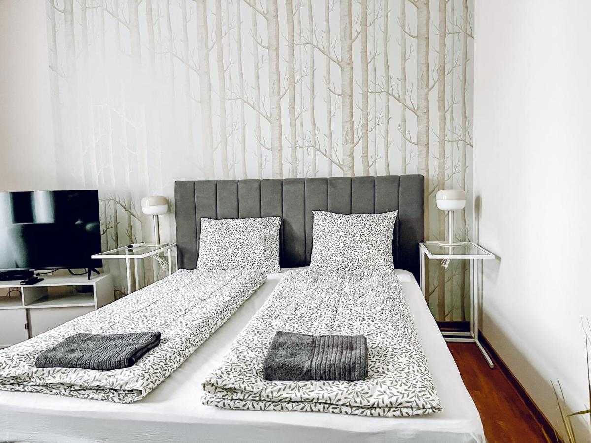 T32 Central Modern Suites Будапеща Екстериор снимка