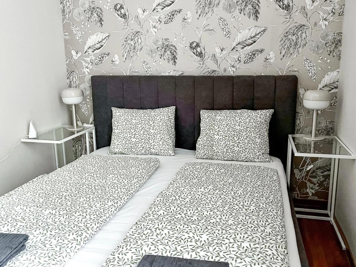 T32 Central Modern Suites Будапеща Екстериор снимка