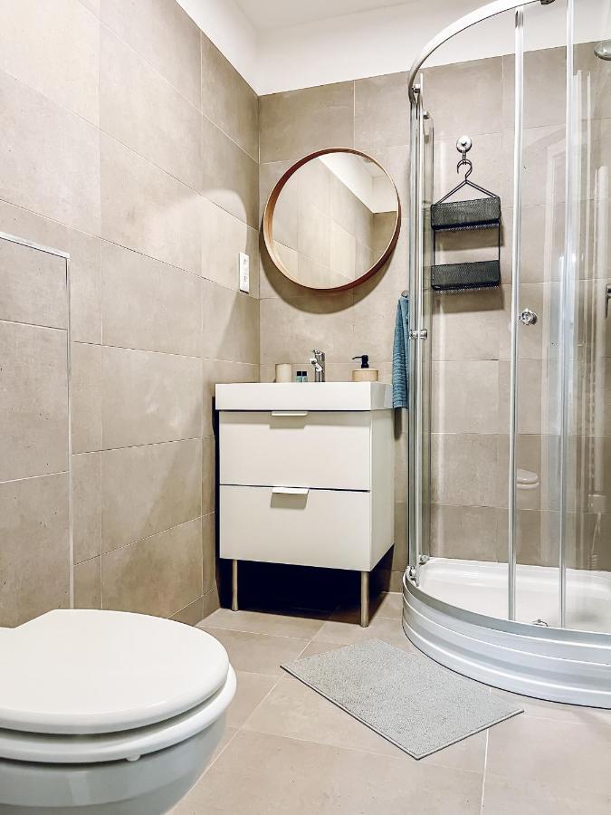 T32 Central Modern Suites Будапеща Екстериор снимка