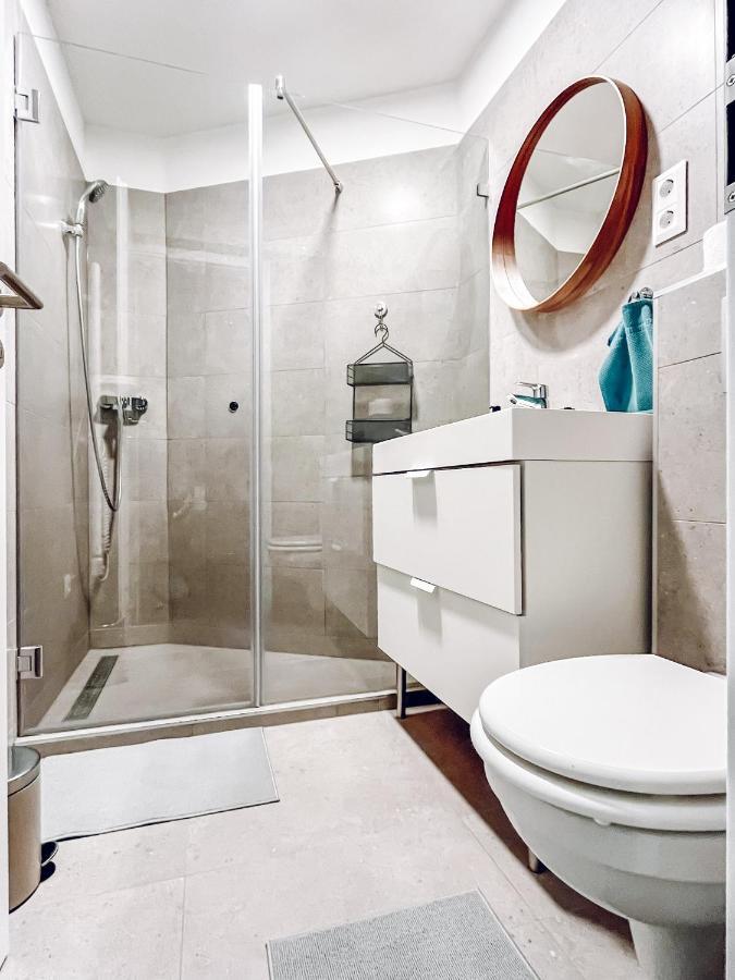 T32 Central Modern Suites Будапеща Екстериор снимка